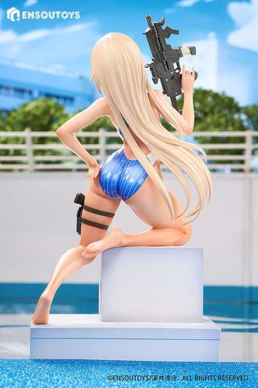 Swim Team Kohai-chan (Arms Note) PVC-Statue 1/7 22cm Ensoutoys 
