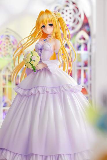 Golden Darkness Wedding Dress Version (To Love-Ru Darkness) PVC-Statue 1/7 23cm Kadokawa 