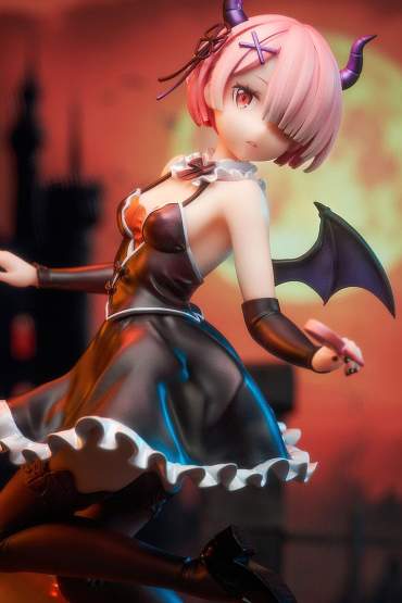 Ram: Phantom Night Wizard Version (Re:ZERO Starting Life in Another World) PVC-Statue 1/7 26cm Kadokawa 