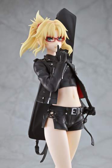Red Saber (Mordred) Original Glasses Model Version (Fate/Apocrypha) PVC-Statue 1/7 22cm Wanderer 