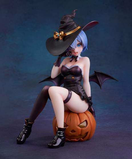 Rem: Phantom Night Wizard Version (Re:ZERO Starting Life in Another World) PVC-Statue 1/7 17cm Kadokawa 