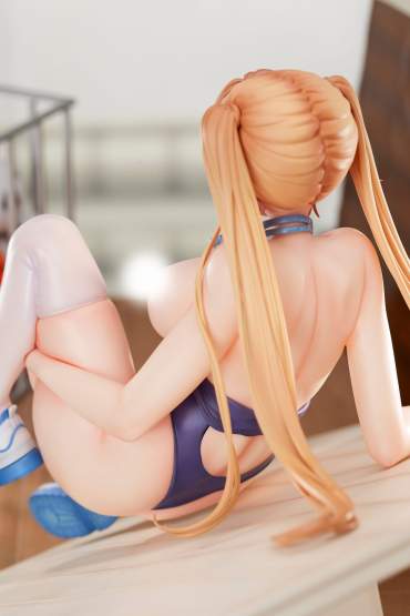 2-F Roshutu bu Suzu Mikuma (Original Character) PVC-Statue 1/5 24cm Pure Arts 
