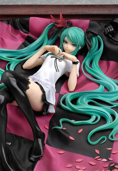 Miku Hatsune World is Mine Brown Frame (Character Vocal Series) PVC-Statue 1/8 22cm Good Smile Company 