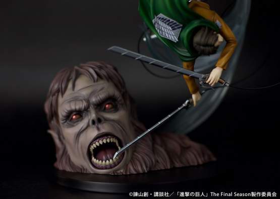Levi vs Beast Titan Version (Attack on Titan) PVC-Statue 1/7 28cm Proof 