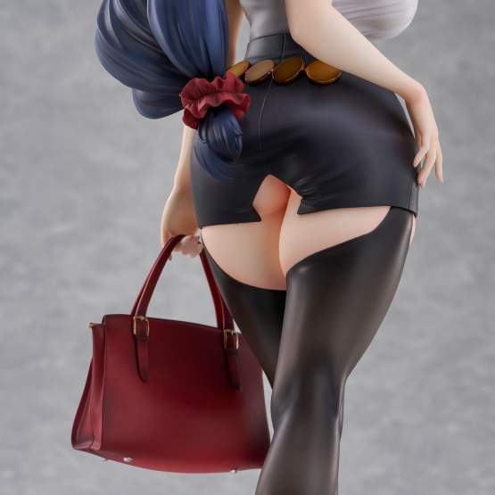 Yoshio Illustration "OL" (Original Character) PVC-Statue 29cm Union Creative 