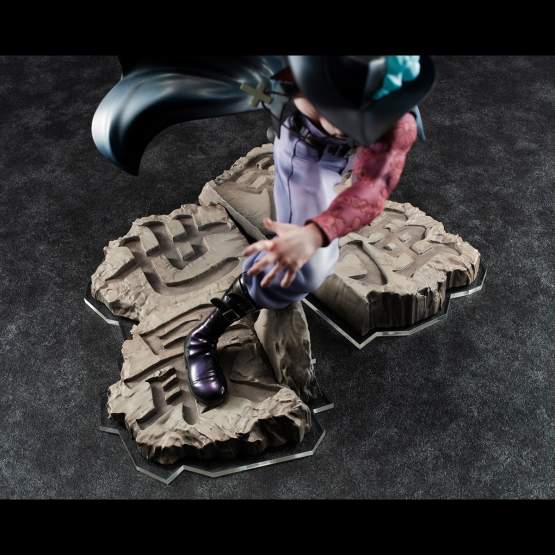 Hawk-Eye Dracule Mihawk Neo Maximum (One Piece) Excellent Model P.O.P. PVC-Statue 34cm Megahouse 