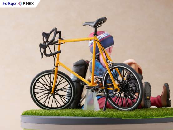 Nadeshiko Kagamihara (Laid-Back Camp) F:NEX PVC-Statue 1/7 13cm FuRyu 