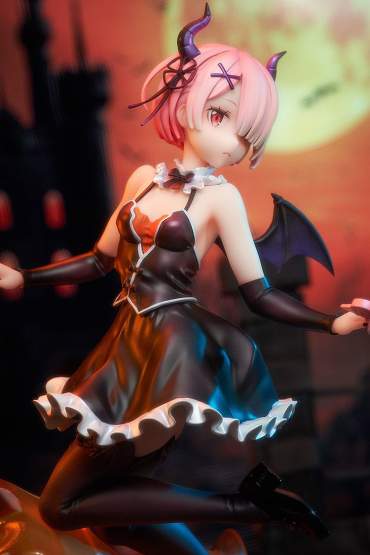 Ram: Phantom Night Wizard Version (Re:ZERO Starting Life in Another World) PVC-Statue 1/7 26cm Kadokawa 